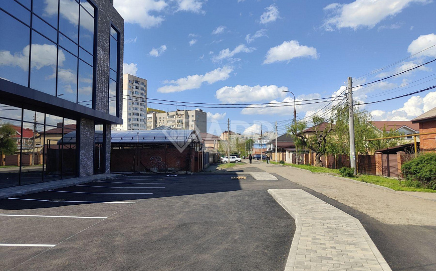 Сдаю отдельно стоящее здание, 800 м² фото