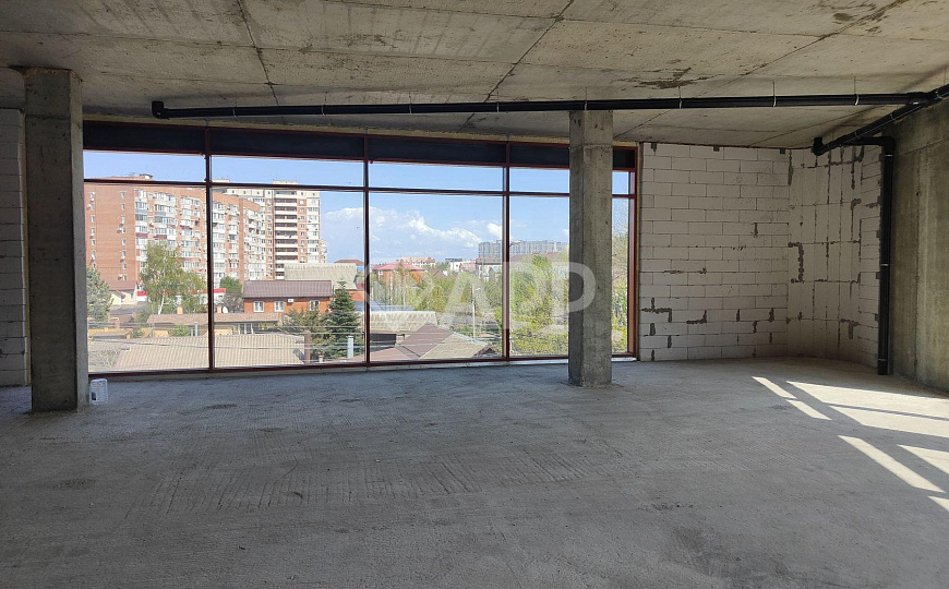 Сдаю отдельно стоящее здание, 800 м² фото