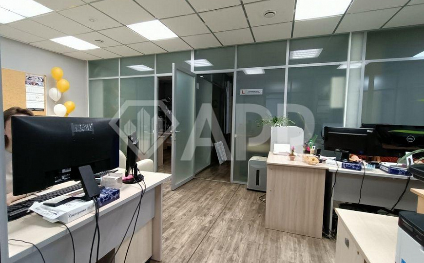 Офис (здание) 450-937 м² фото