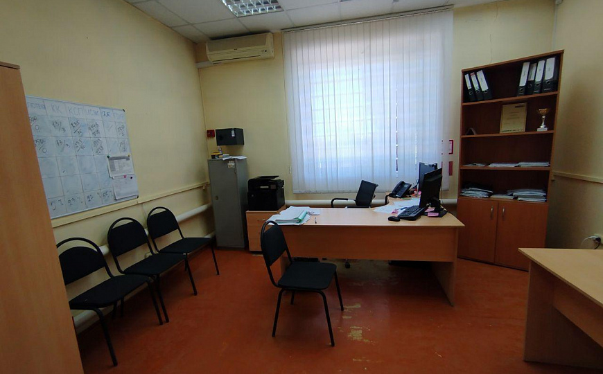 Отдельно стоящее помещение на 1 линии 244,7 м2 фото