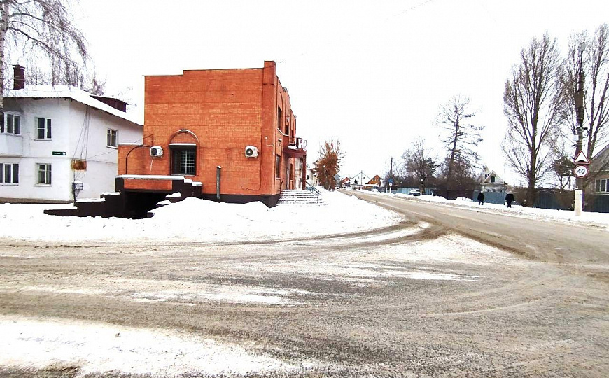 Отдельно стоящее помещение на 1 линии 244,7 м2 фото