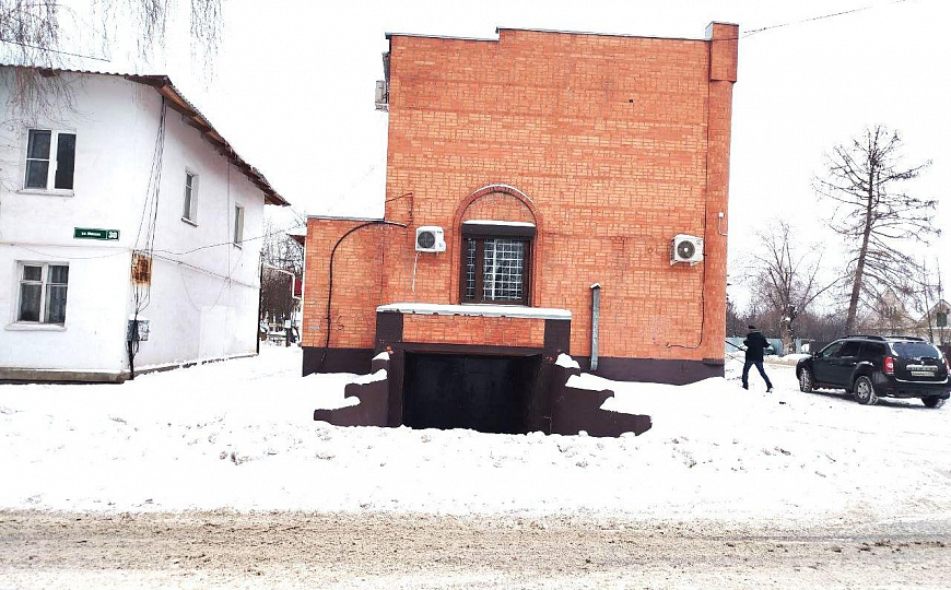 Отдельно стоящее помещение на 1 линии 244,7 м2 фото