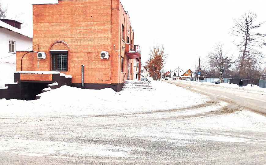 Отдельно стоящее помещение на 1 линии 244,7 м2 фото