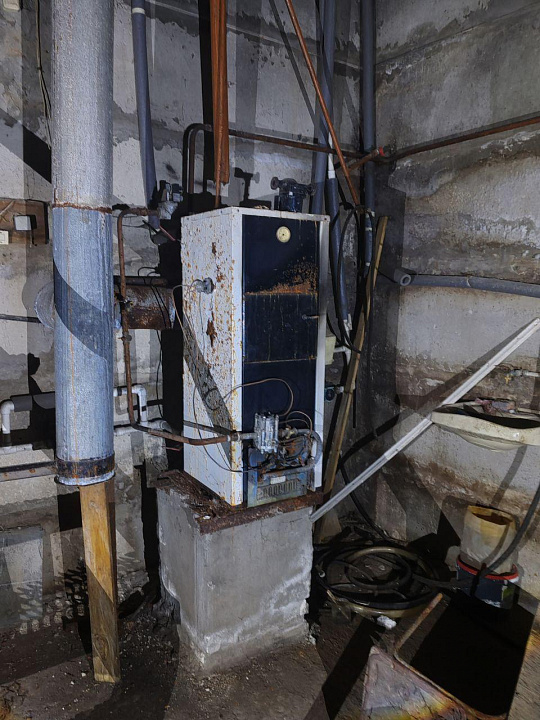 Продажа здания на первой линии в п. Волжский фото