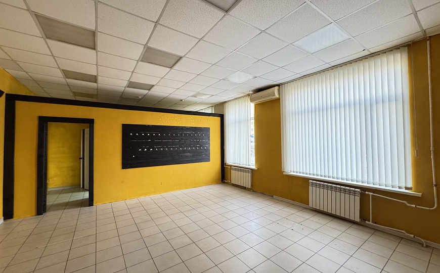 Торговое помещение 109 м2 фото