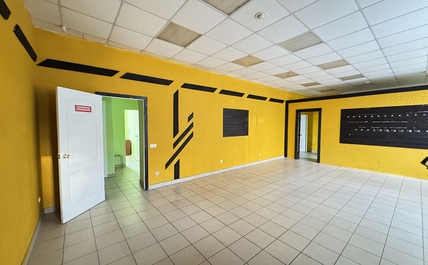 Торговое помещение 109 м2 фото