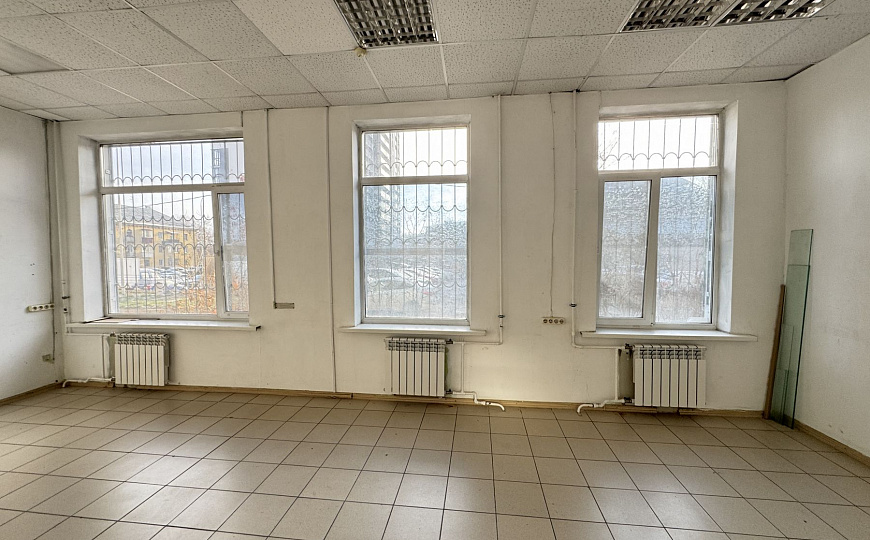 Торговое помещение 109 м2 фото