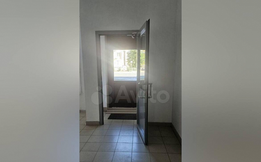 Торговое помещение 109 м2 фото