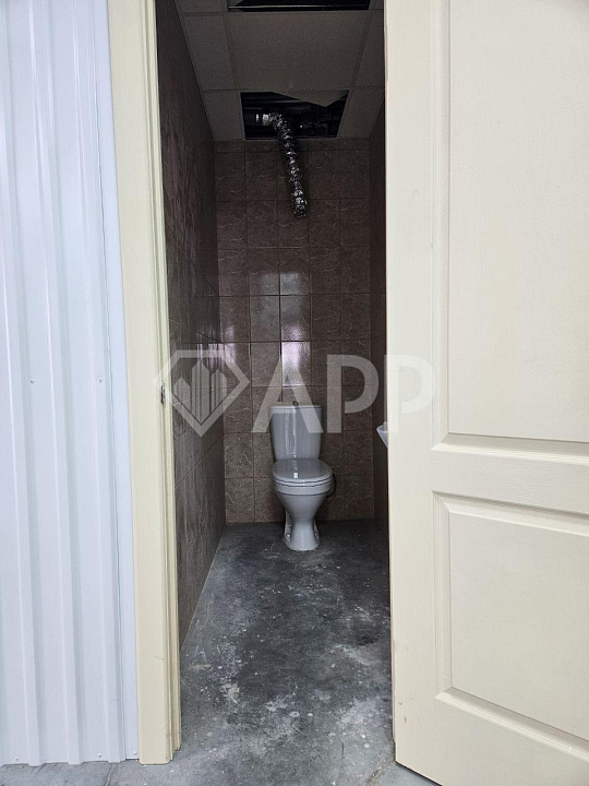  Помещение с дебаркадером фото