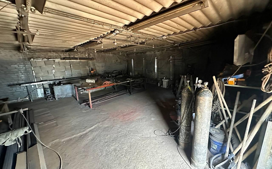 Производственное теплое помещение 130м2 в черте города фото