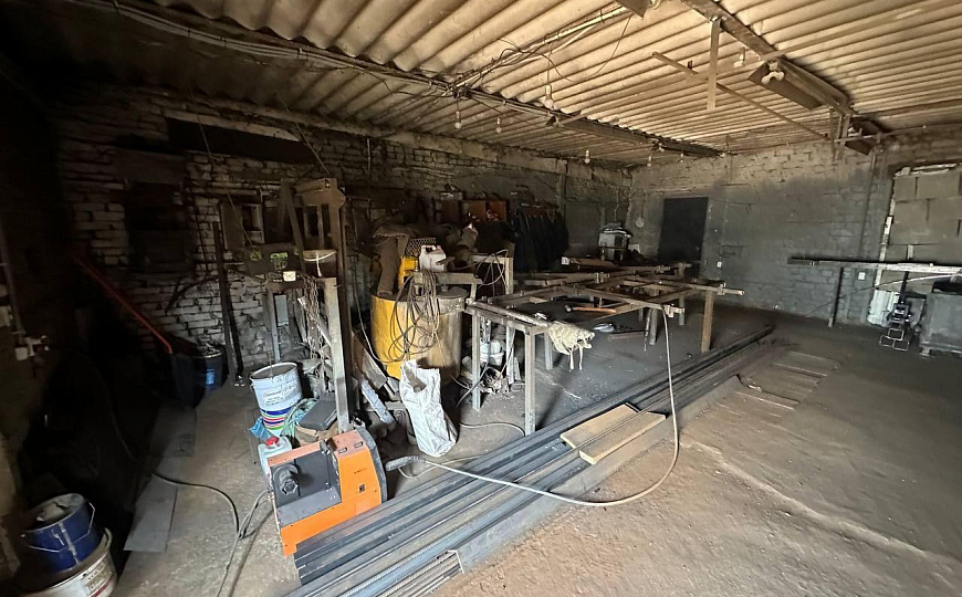 Производственное теплое помещение 130м2 в черте города фото