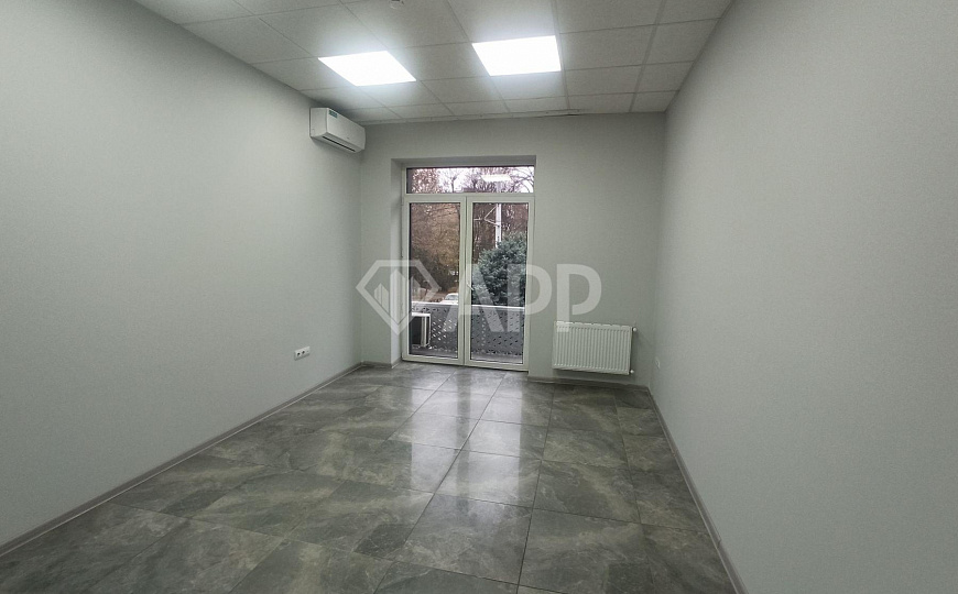 Сдаю офисы в центре с ремонтом от 117-343 м² фото