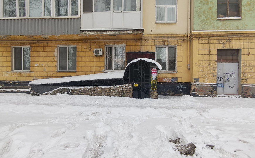 Бар, кафе, склад, 258 м2 фото