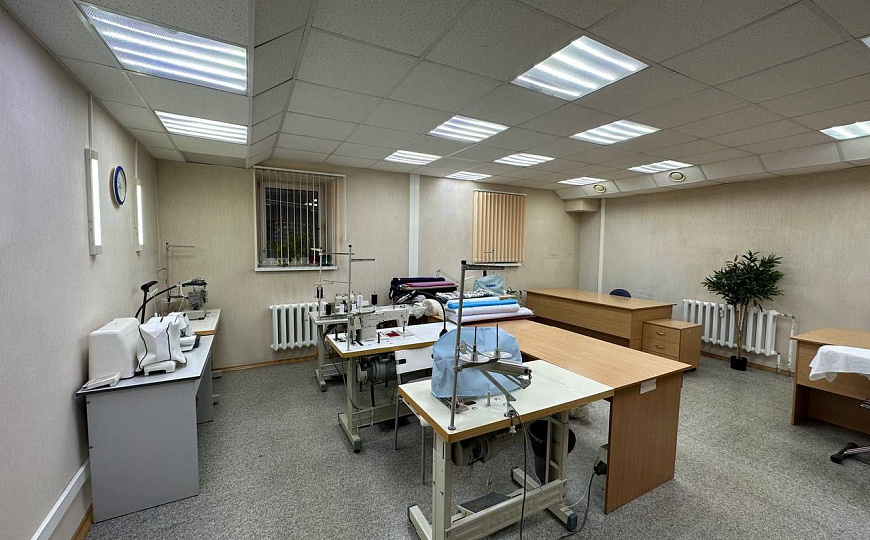 Помещение свободного назначения в центре, 150 м2 фото