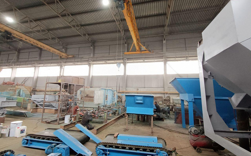 Аренда помещения с кран-балками. фото