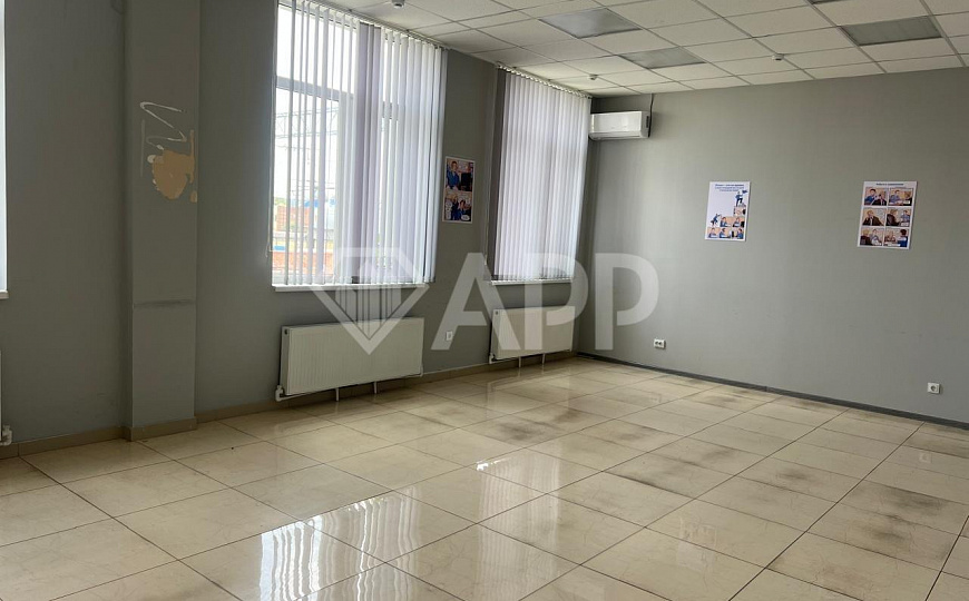 Сдам офисное помещение, 360 м² фото