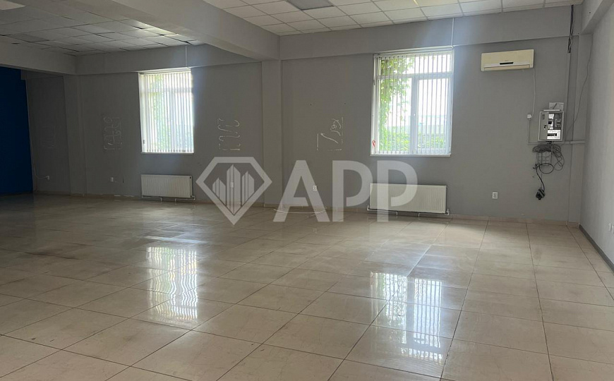 Сдам офисное помещение, 360 м² фото