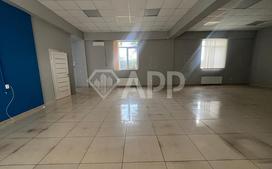 Сдам офисное помещение, 360 м² фото