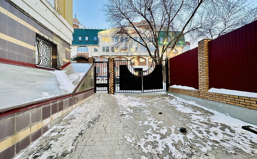 Продажа офиса 385 м2 на ул.А.Толстого фото