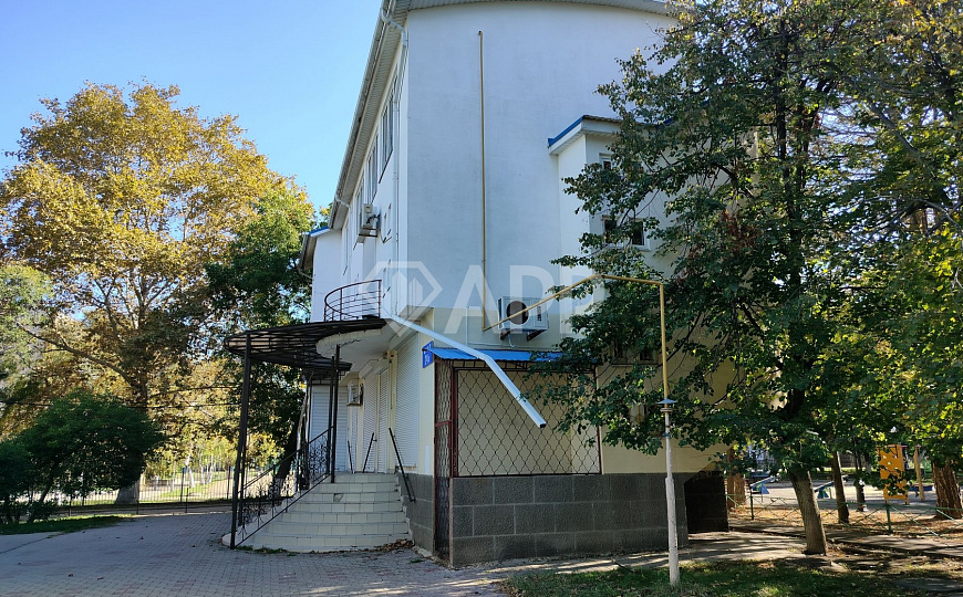 Продаю нежилое здание, 357.8 м² фото