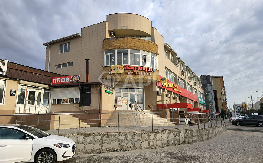 Сдаю помещение на первой линии, 350 м², с высоким трафиком фото