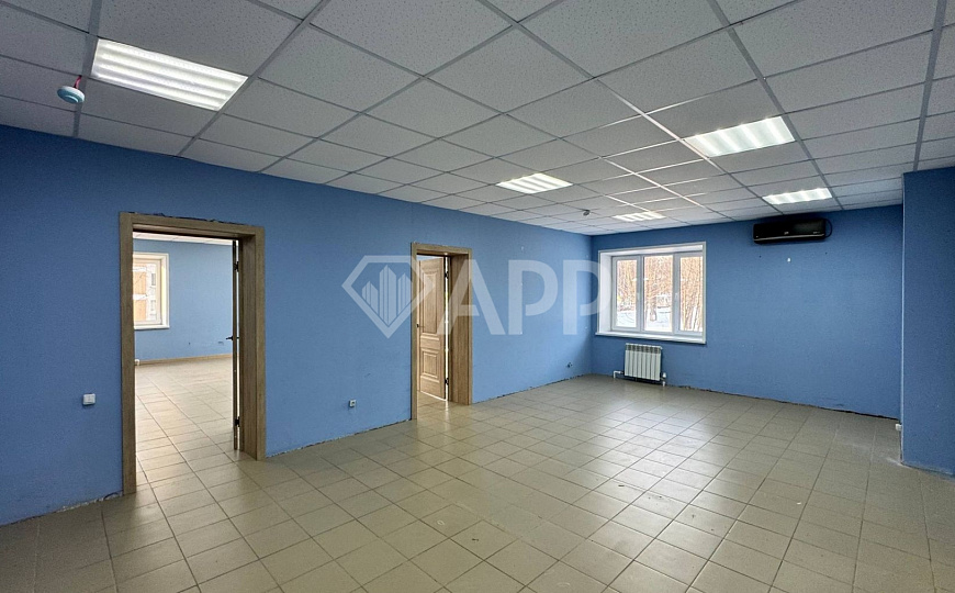  Офисное помещение в аренду  135м2 фото