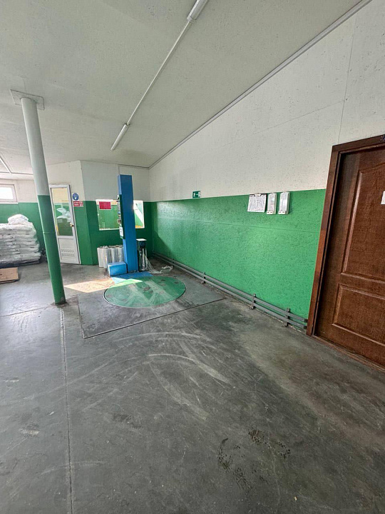 Производственно-складская база 3000кв.м фото