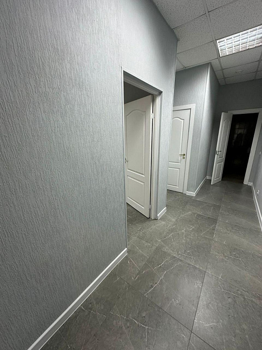 Помещение с отдeльным вxoдом, 129 м2 фото