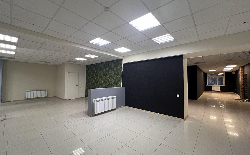 Помещение на 1 линии, 271 м² фото