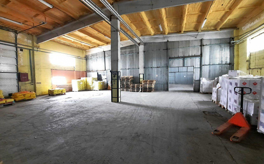 База с земельным участком фото