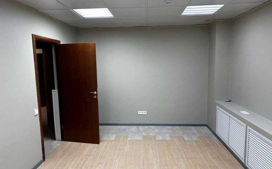 Помещение 134 м2 с арендаторами фото