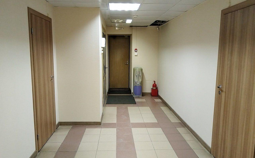 Помещение под офис или склад фото