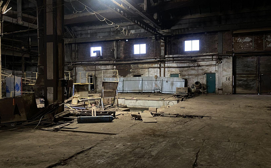 Продам ЗУ 9 Га с пром. строениями, 31 000 м² фото