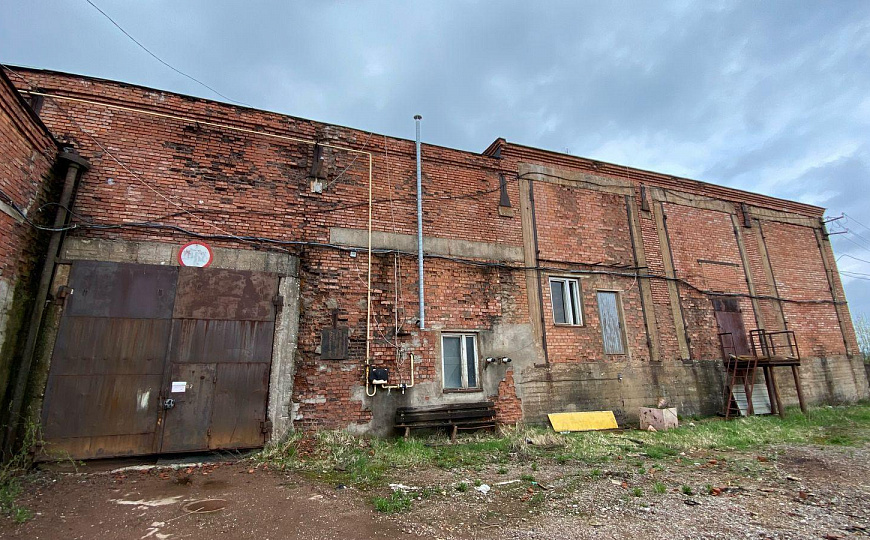 Продам ЗУ 9 Га с пром. строениями, 31 000 м² фото