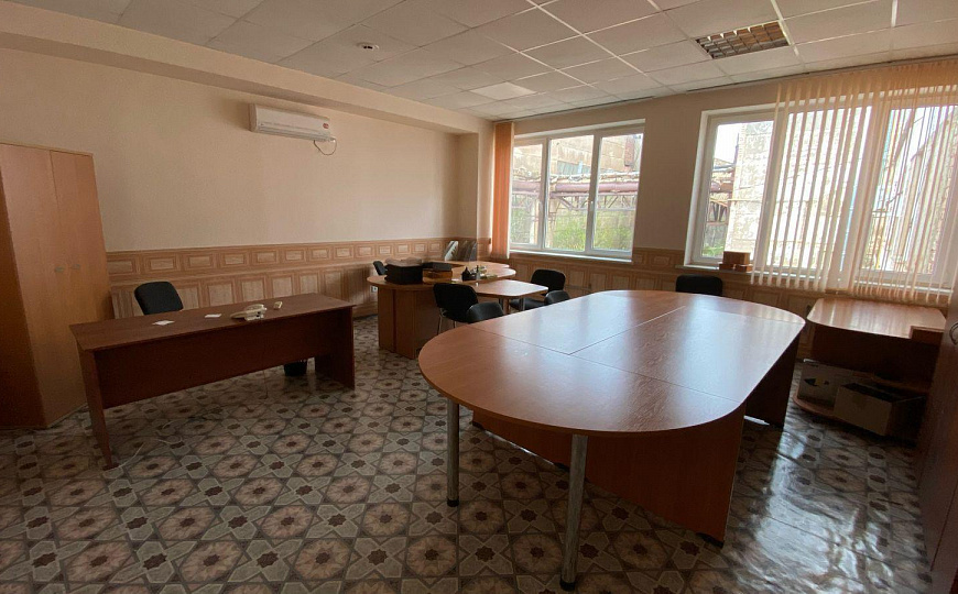 Продам ЗУ 9 Га с пром. строениями, 31 000 м² фото