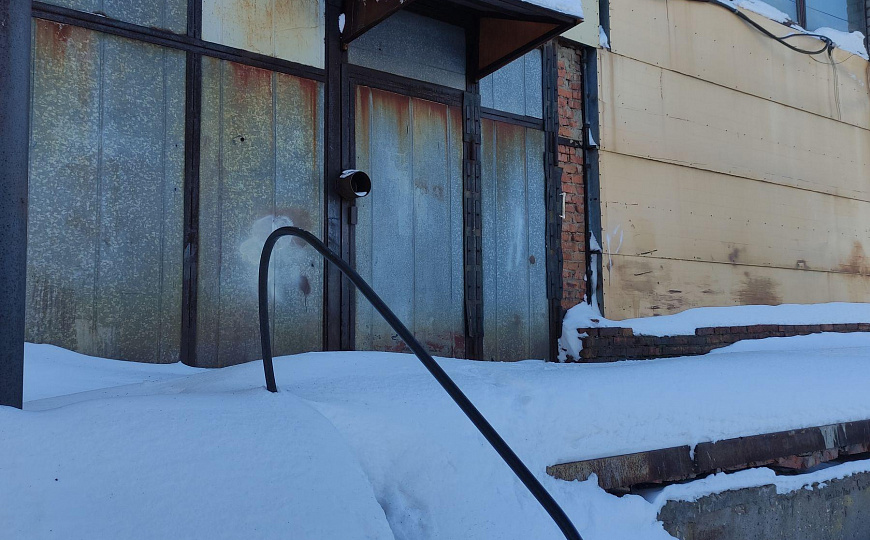 Цех, склад с пандусом, 200 м2 фото