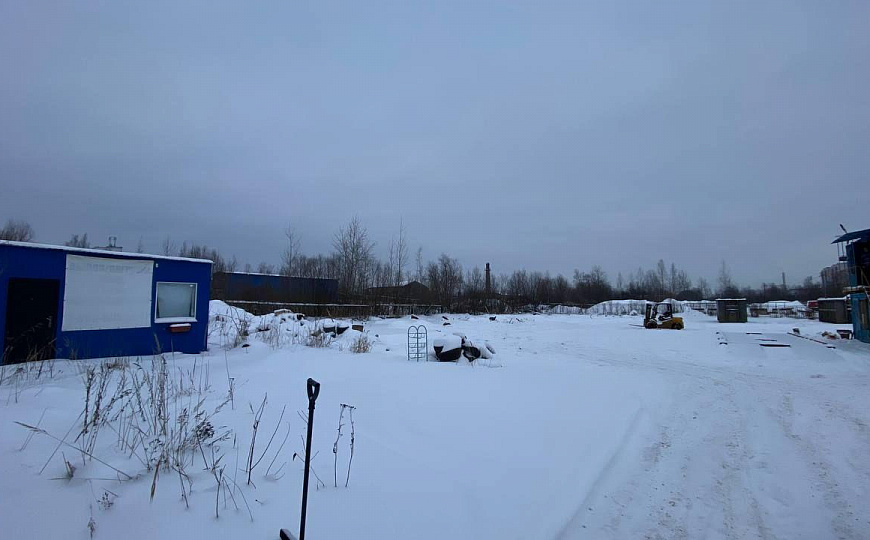 Сдам земельный участок за забором, 3 800 м² фото