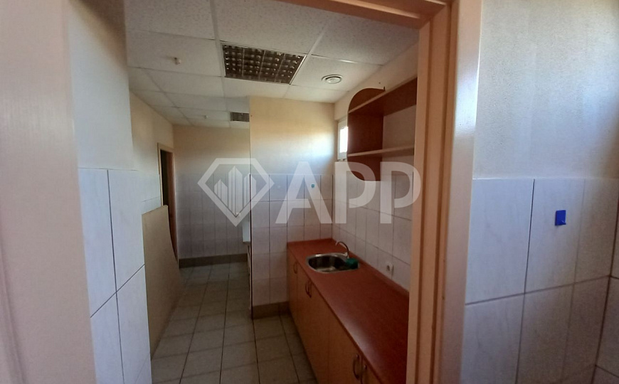 Продается кафе с оборудованием 72 кв.м. фото