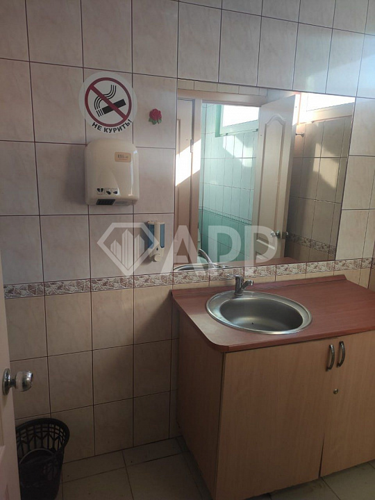 Продается кафе с оборудованием 72 кв.м. фото