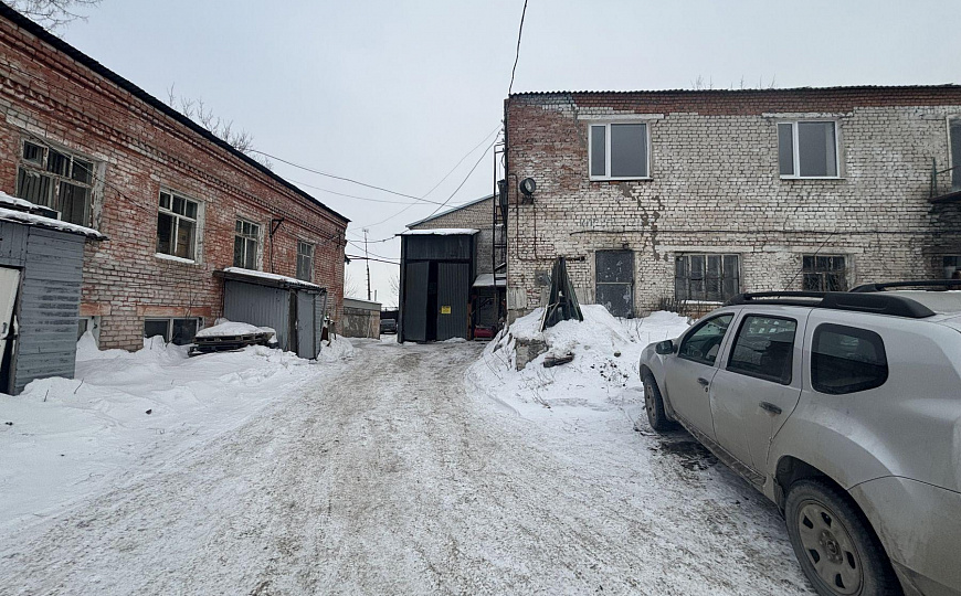 Аренда  склада в городе, 342 м² фото