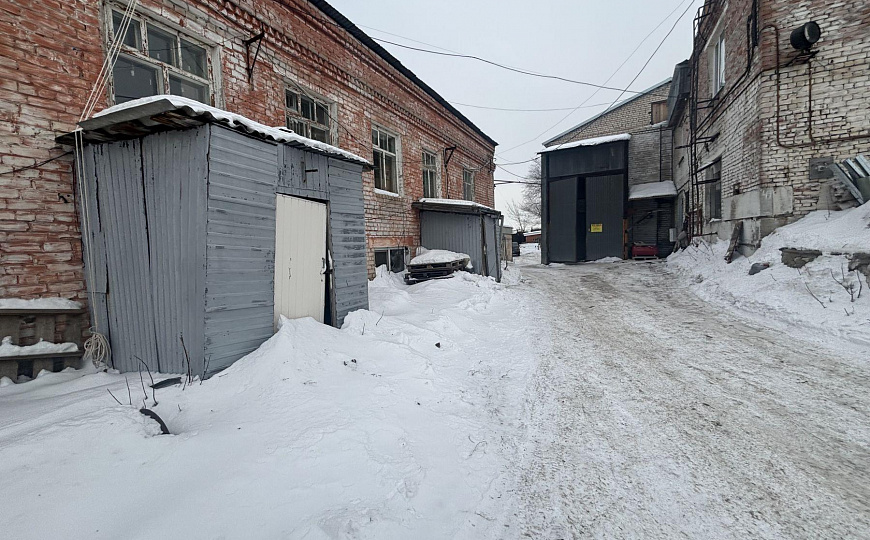 Аренда  склада в городе, 342 м² фото