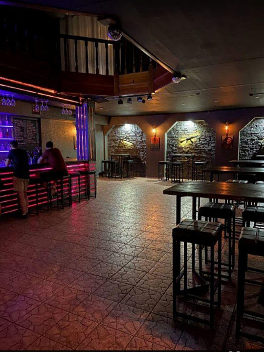 Отдельно стоящее здание на собственном земельном участке, 1200 кв.м. фото