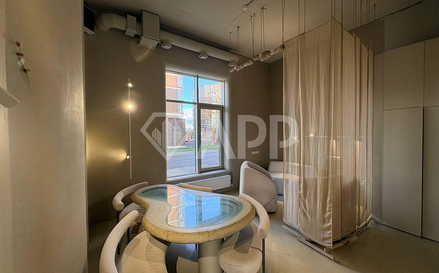 Продам торговое помещение 66,3 м2 фото