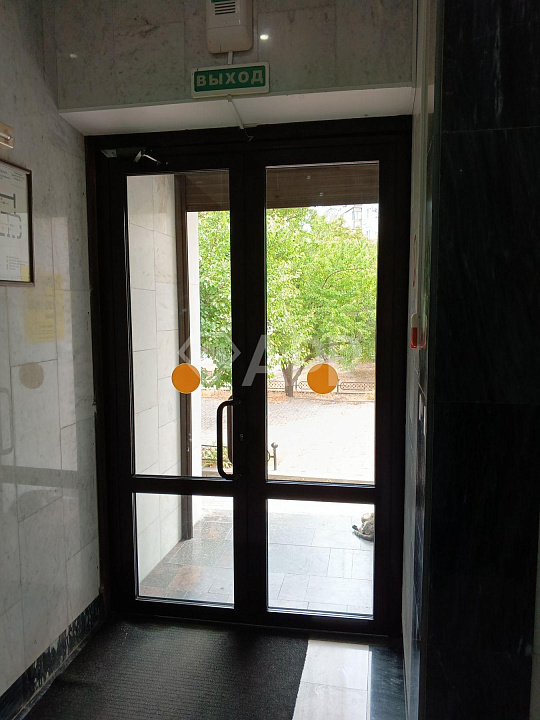 Продаю отдельно-стоящее здание, 501 м² фото