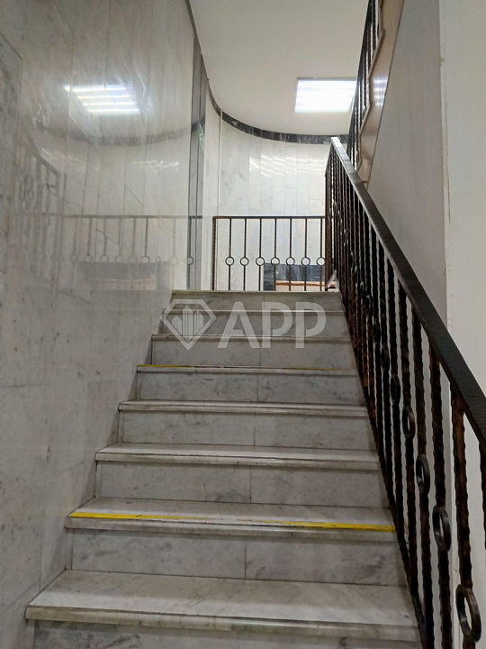 Продаю отдельно-стоящее здание, 501 м² фото