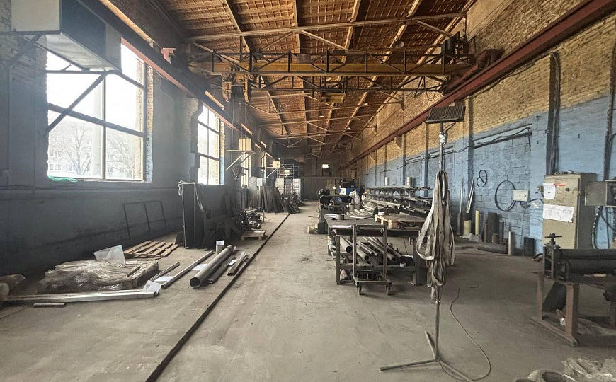 Аренда 1203 м теплое с кран балками фото