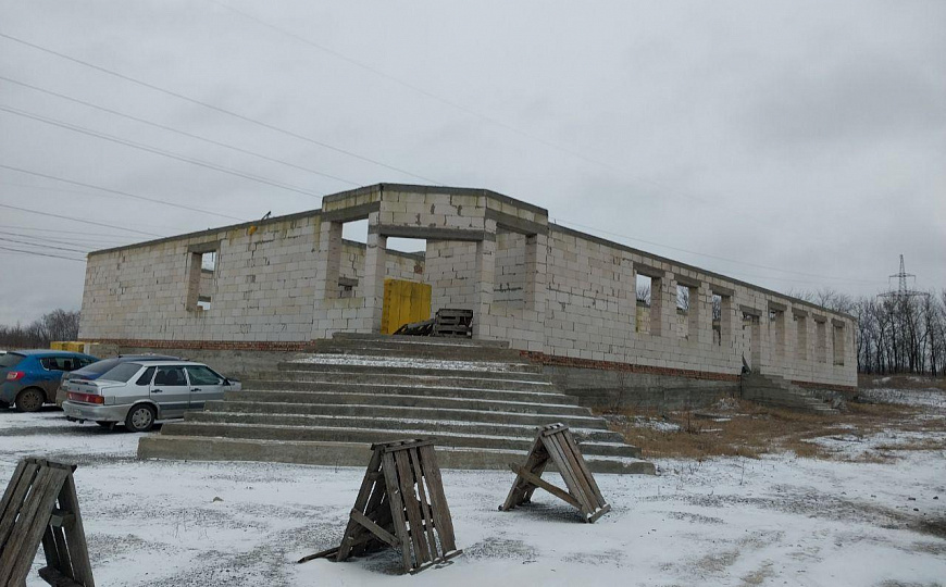 Продается участок земли площадью 0,5 Га с фундаментом под АЗС на федеральной автодороге фото