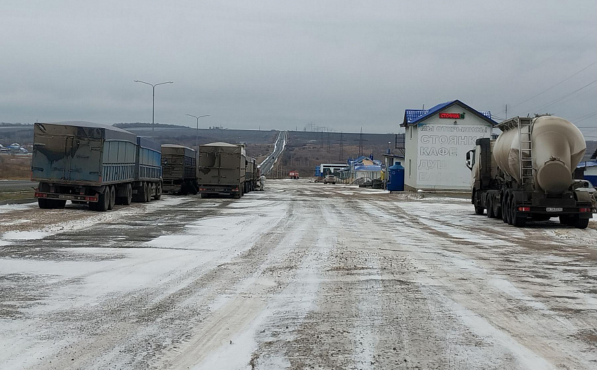 Продается участок земли площадью 0,5 Га с фундаментом под АЗС на федеральной автодороге фото