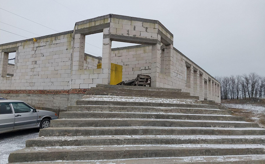 Продается участок земли площадью 0,5 Га с фундаментом под АЗС на федеральной автодороге фото