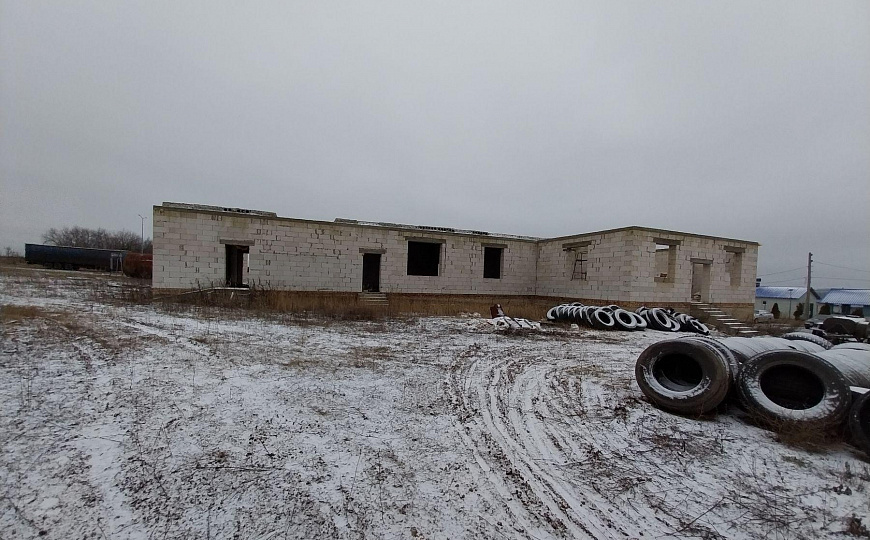 Продается участок земли площадью 0,5 Га с фундаментом под АЗС на федеральной автодороге фото